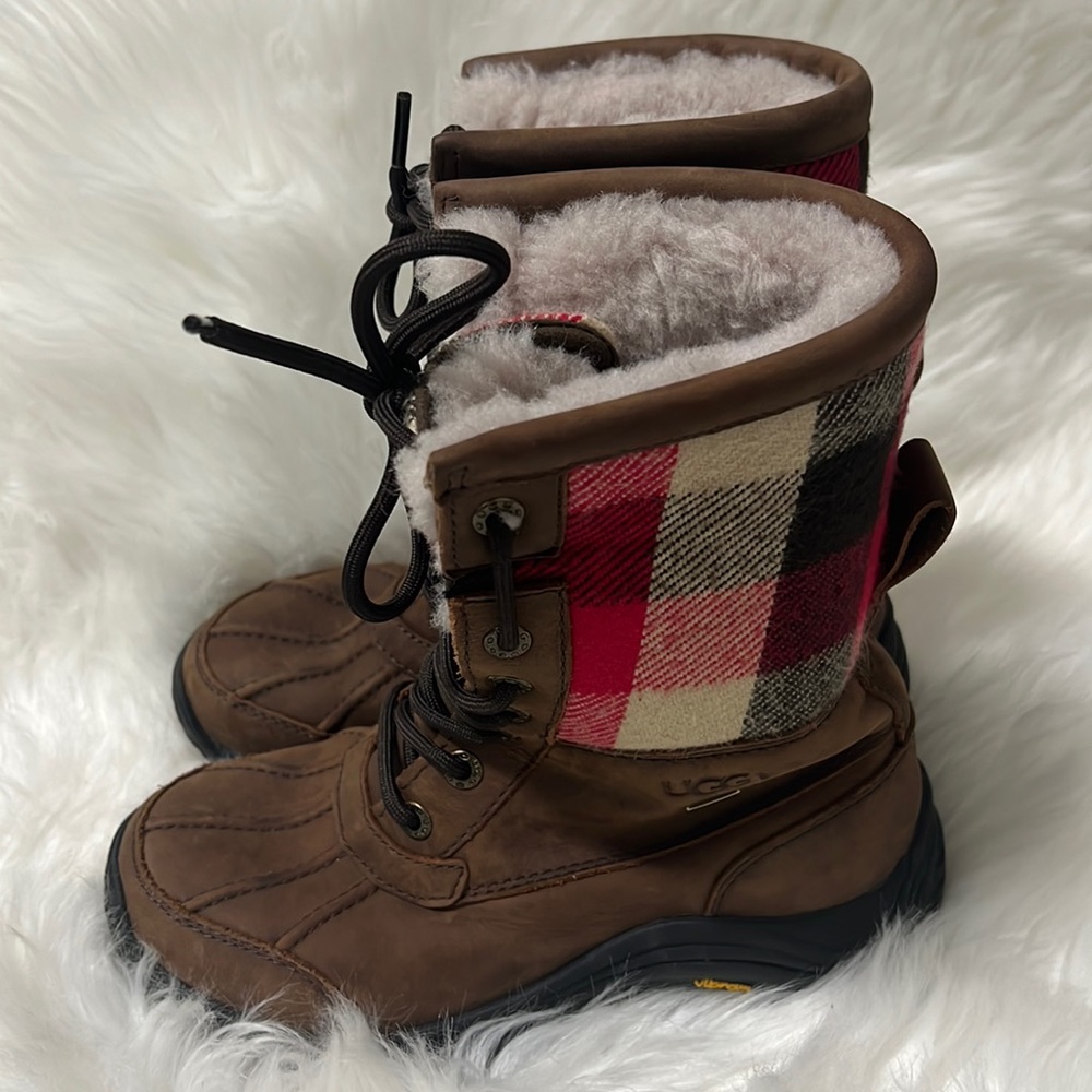 UGG  Boots